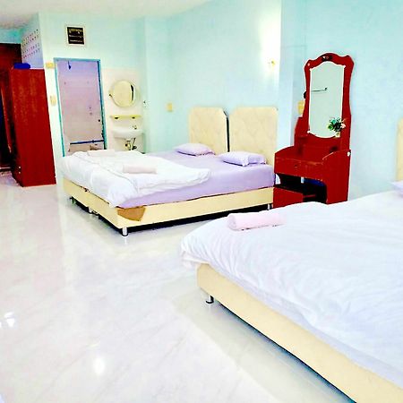 Ranong Boutique Hotel And Mall ภายนอก รูปภาพ